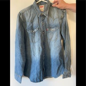 Levi’s size medium denim blouse/jacket women’s